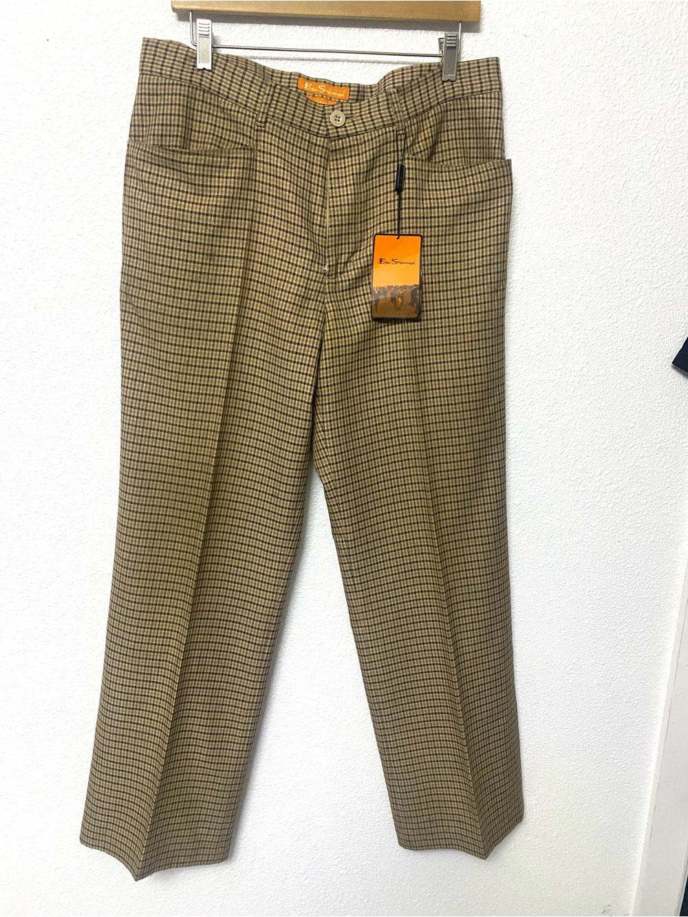 Ben Sherman Vintage Men's Checked Dress Pants in Brown
